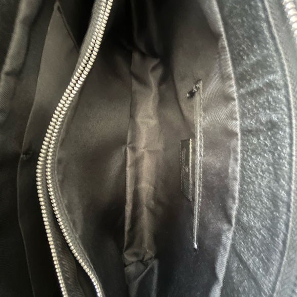 Chiara Ferretti Black Quilted Shoulder Bag - Picture 7 of 8